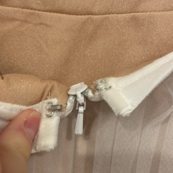 New Marchesa Notte Sleeveless Textured Tulle Tea Length Ivory Gown NWT Size 6 - Picture 9 of 11